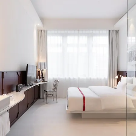 Ruby Leni 4* Dusseldorf
