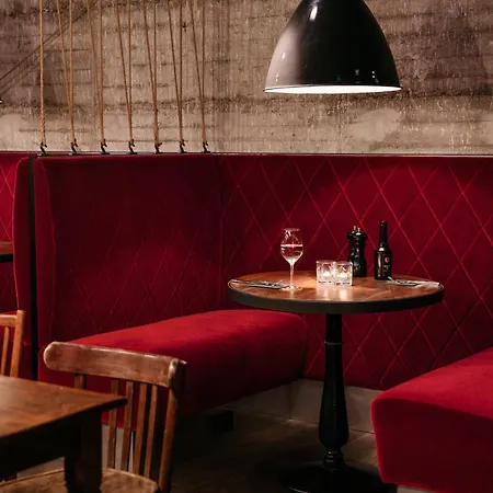 Ruby Leni 4* Dusseldorf