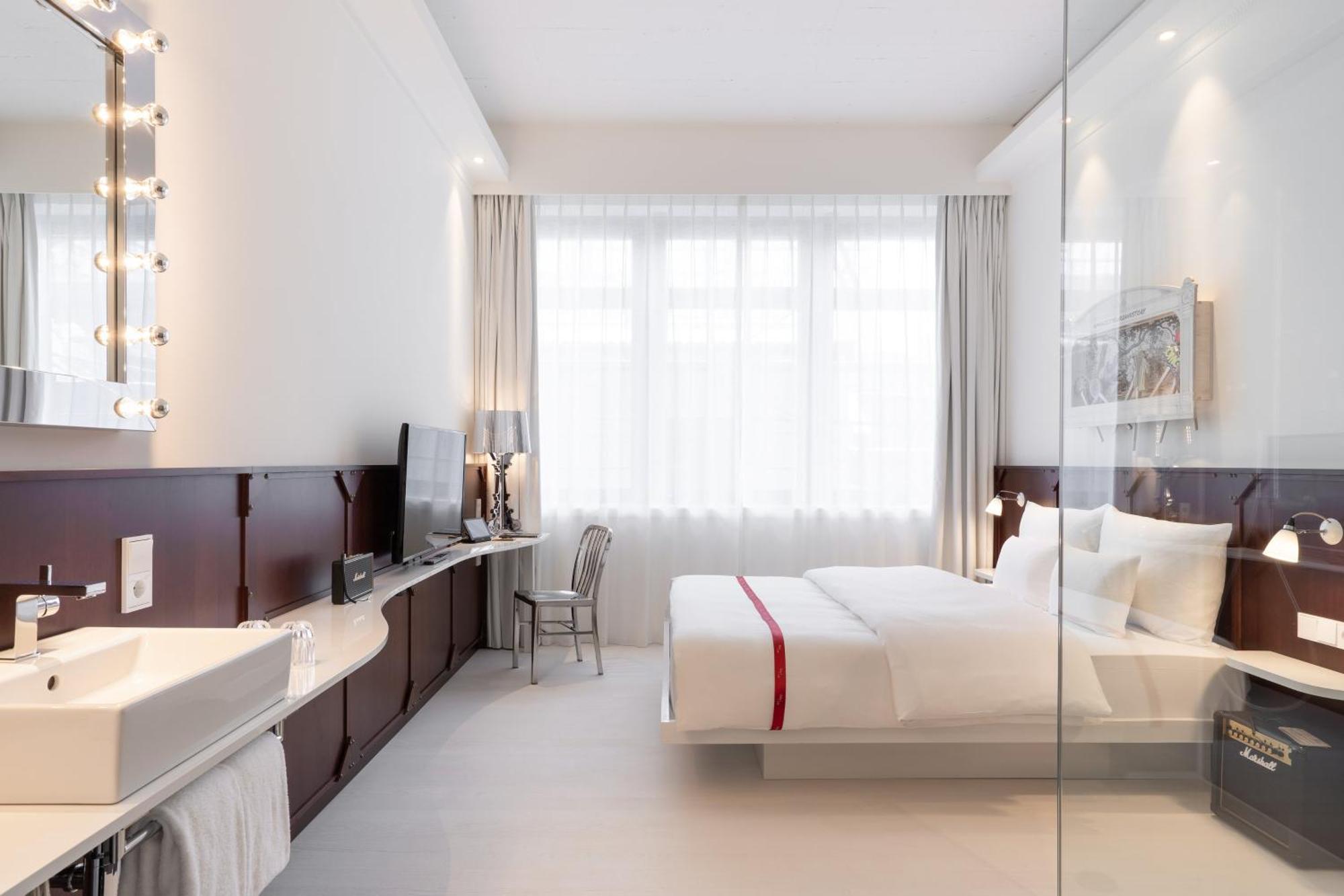 Ruby Leni 4* Dusseldorf